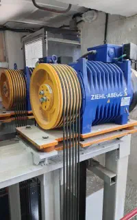 نصب و تعمیر اسانسور و بالابر صنعتی