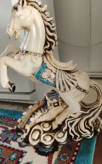 مجسمه اسب زیبا