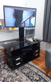 میزتلویزیون شیشه ای۴کشو،درحدنو