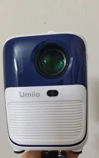 ویدئو پروژکتور یومیو Umiio Q2 همراه با پرده رایگان