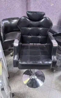 صندلی پدالی جکی اصلاح صندلی سرشورتخت میزناخن ترولی