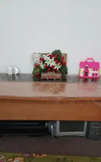میز (مناسب کسبه-دانش آموز-دانشجو)و کمدصورتی