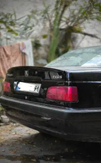باله لبه صندوق و لبه شیشه پژو
