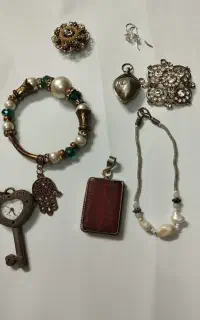 کلکسیونی عتیقه