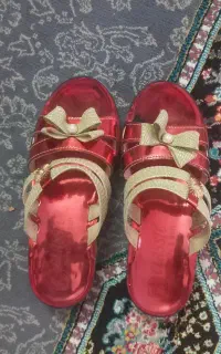 کفش بچگانه