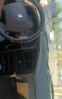 پژو 405