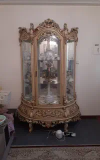 بوفه سلطنتی و کنسول