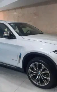 bmw  x6 موتور 5000  سیلندر 8  استثنایی