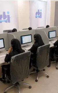 تعدادی مشاور خانم واقا ثابت ۲۵م +درصد املاک سرخرود