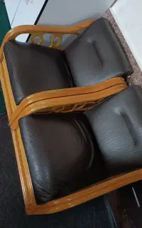 دوعدد مبل چرم مشکی شیک.تمیزدرحدنو.کشودارن