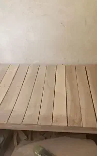 تخت چوبی