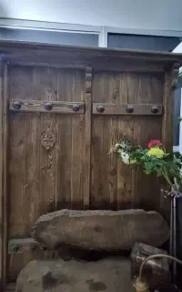 در چوبی بزرگ