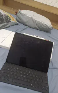Ipad pro m1 2021 12.9 با قلم و کیبورد
