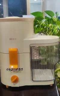 آبمیوه گیری Bousch