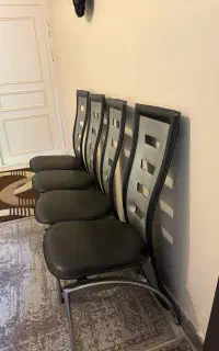 ۴ عدد صندلی غذاخوری