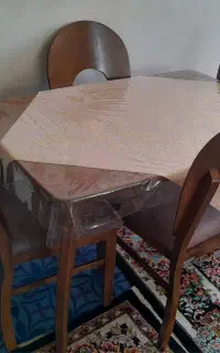 میز غذاخوری ۴ نفره