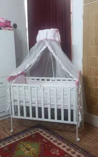 تخت خارجی تاشو و قابل حمل نوزاد و کودک