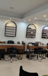اجاره صندلی به مژه کار.ناخنکار.رنگکار .کوپ کار