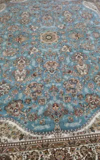 یک تخت فرش ۹متری