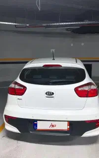 کیا ریو هاچ بک