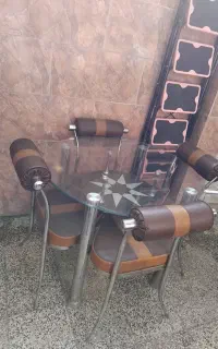 ناهارخوری ۴نفره کم جا