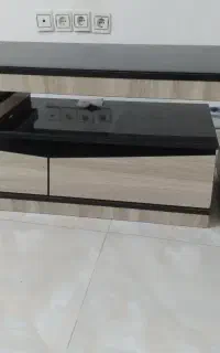 میز تلویزیون درحد نو سالم