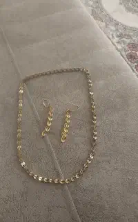 ست  بدلیجات گوشواره و گردنبد
