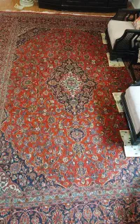دو تخته فرش دستباف