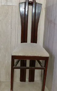 صندلی جنس چوب  چهار عدد