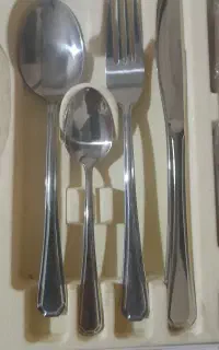 ۲۴ پارچه ناب استیل