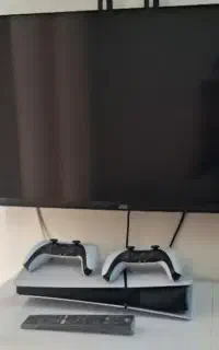 ps5 وتلویزیون JVC۳۲اینچ نو نو