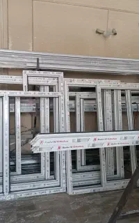 درب و پنجره UPVC