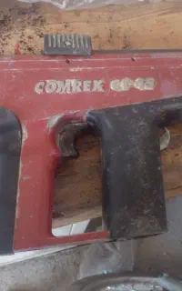 تفنگ میخکوب
