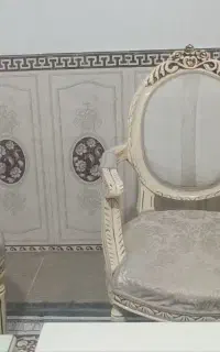 مبل هشت نفره همراه با میز و عسلی