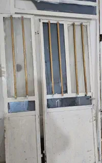 درو پنجره آهنی