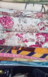 تشک یک نفره دوعدد دونفره یک عدد
