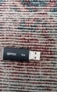فلش و مموری کارت میکرو 4 گیگ