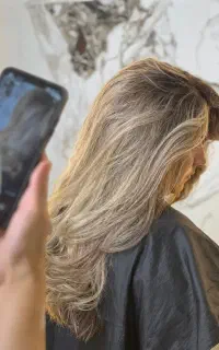 کلیه خدمات رنگ ، بافت کراتین و حیا، شینیون ، میکاپ