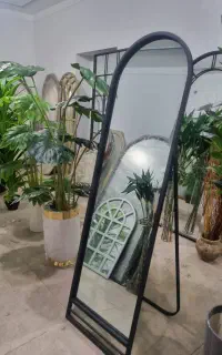 آینه قدی پایه دار