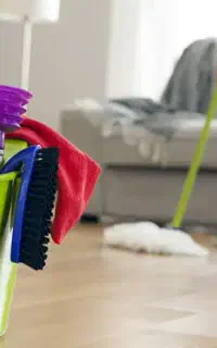 شرکت خدماتی نظافتی کلبه چوبی