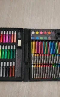 مجموعه هنری ۱۵۰ تکه‌ای