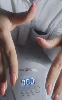 به چند نفر مدل کاشت و لمینت ناخون نیازمندیم