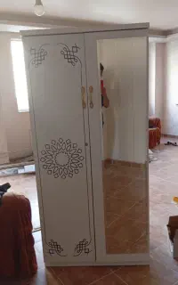 کمد لباس در حد نو