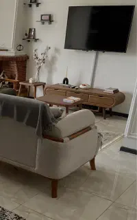 میز تی وی نو و شیک بدون خط و خش در حد نو