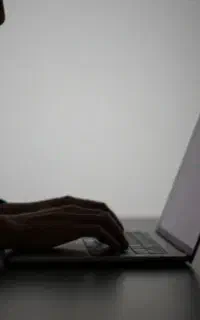 تایپ سریع و تسلط کامل به مجموعه برنامه های افیس
