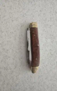 چاقو قدیمی دسته چوبی
