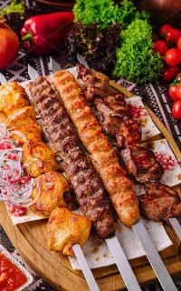 استاد کار برای کبابی