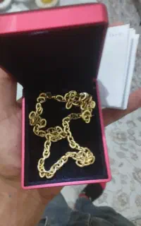 یک گردنبند طلا پیدا شده