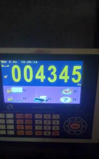 کارگر برای دستگاه بوجاری