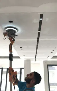 نقاش ساختمان